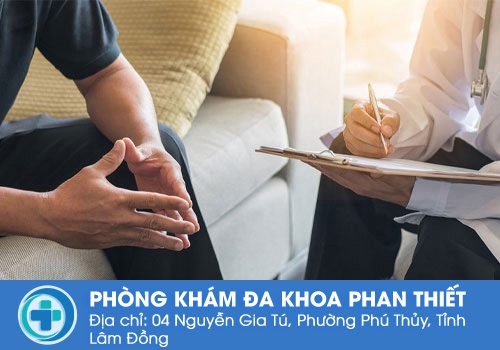 Người bệnh cần thăm khám chuyên khoa để được hỗ trợ điều trị viêm niệu đạo tái lại.